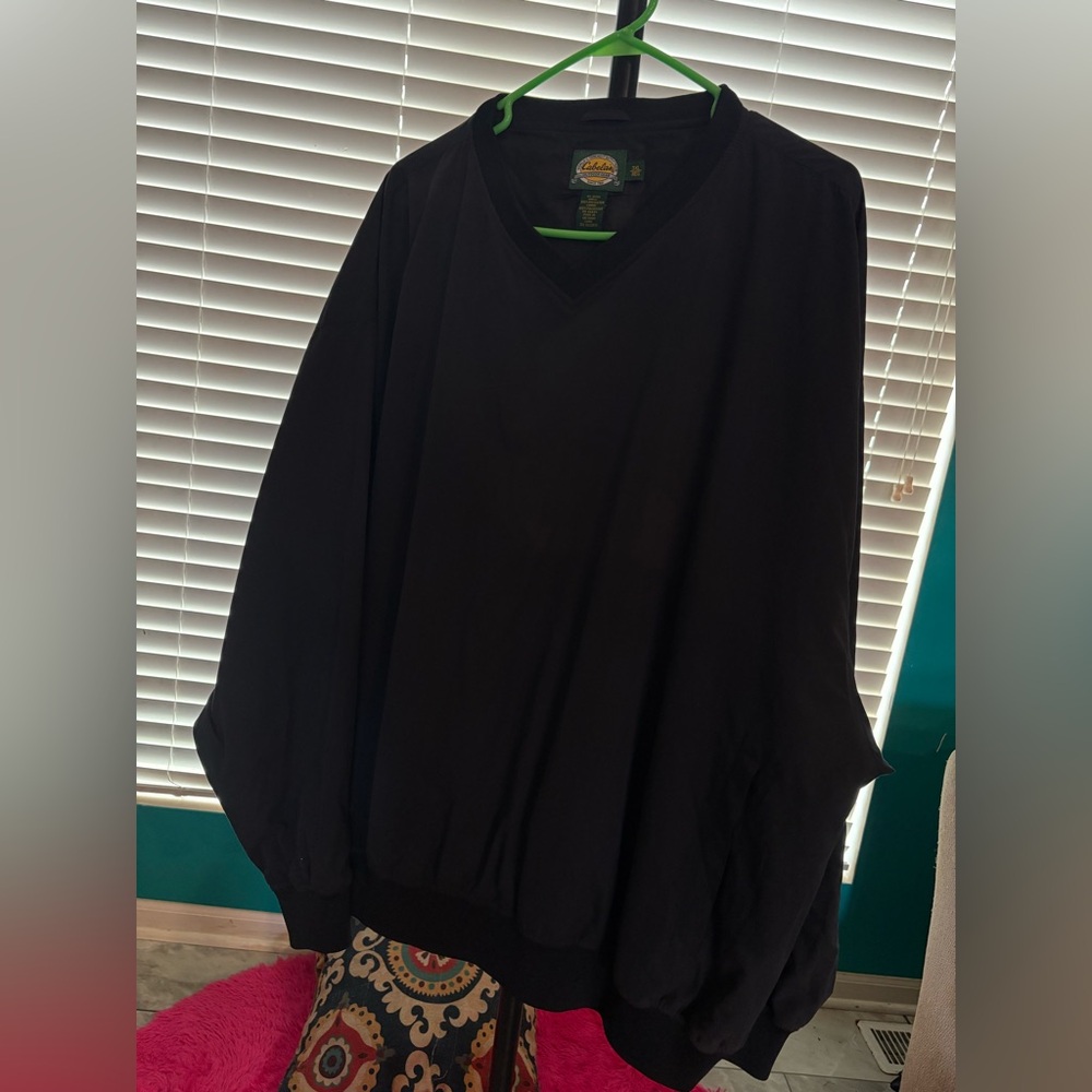 Cabela's Black V-Neck Men's Sweater